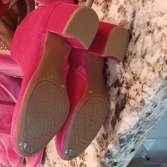 Gianni Bini, the JaydennnTwo Velvet Block Heel Booties, Barbie Pink NEW - Picture 9 of 16